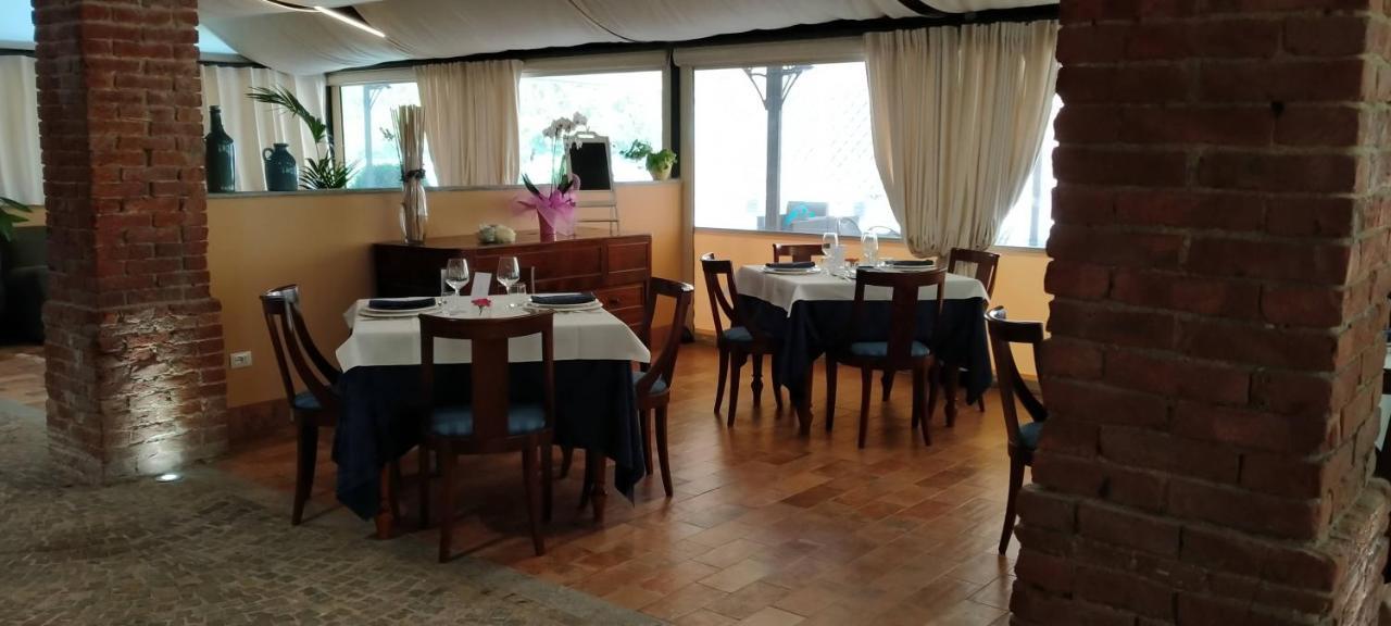La Regibussa - Hotel Ristorante Asti Exterior photo