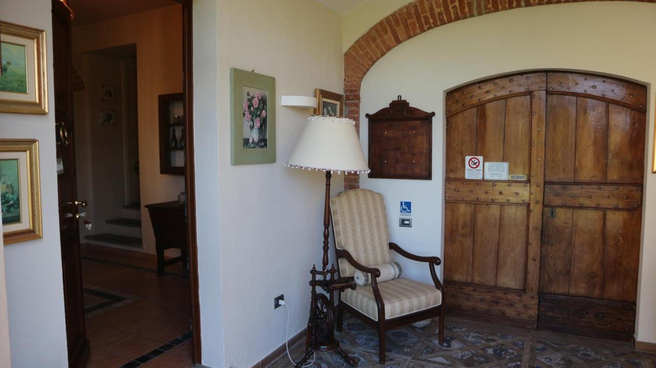 La Regibussa - Hotel Ristorante Asti Exterior photo